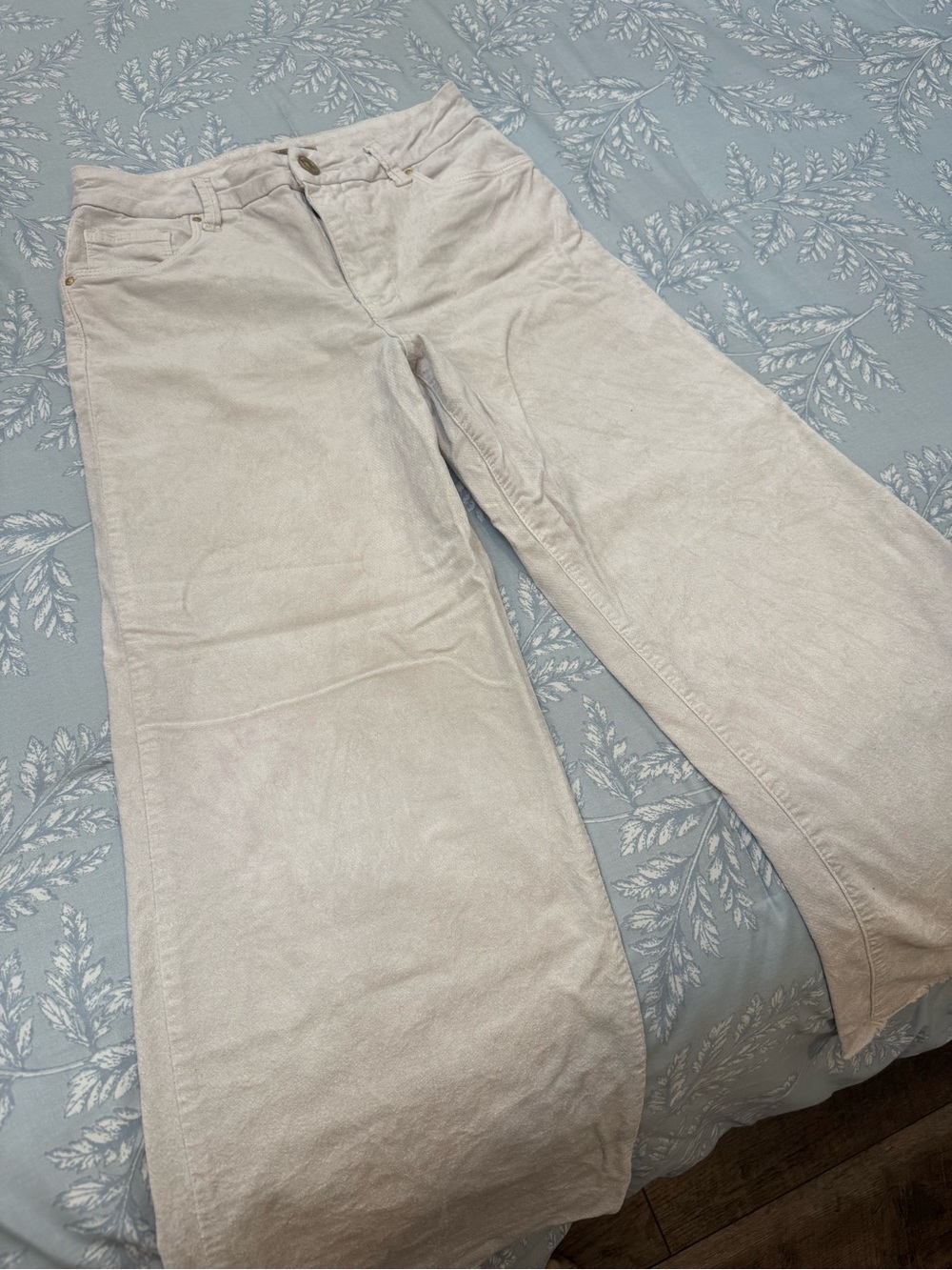 Kut from the Kloth Wide Leg Crop Pants in Light Beige - Size 0